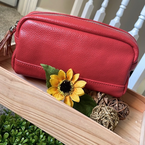 Handbags - Share Oils Cosmetic Bag